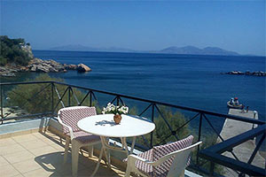 Ikaria Rooms - Guesthouses